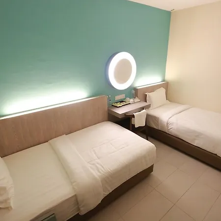 Pantai Regal Boutique Hotel Kuantan Exterior photo